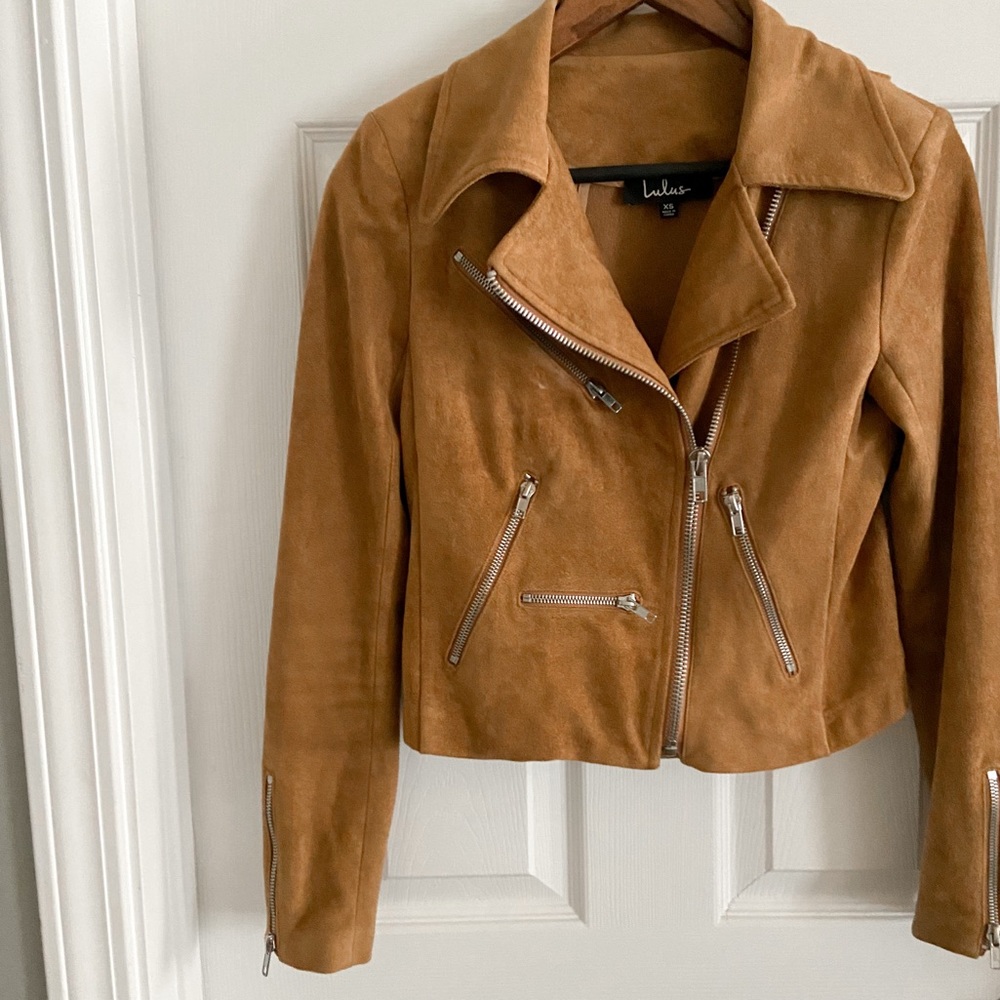 Lulu’s “Suede with Love Tan Moto Jacket” - Picture 7 of 9